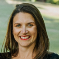 Suzanne Bio Pic v2